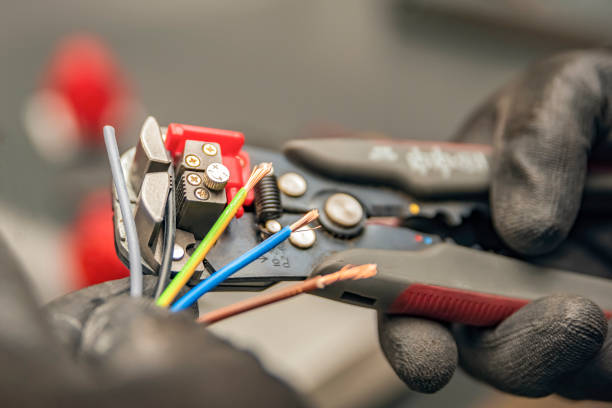 Best Electrical Outlet Repair  in Libertyvle, IL