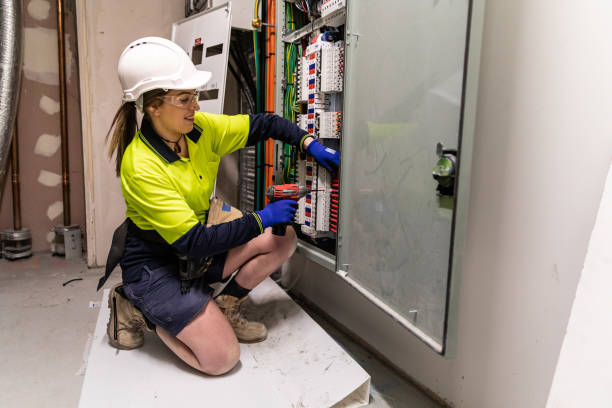 Best Local Electrician Companies  in Libertyvle, IL